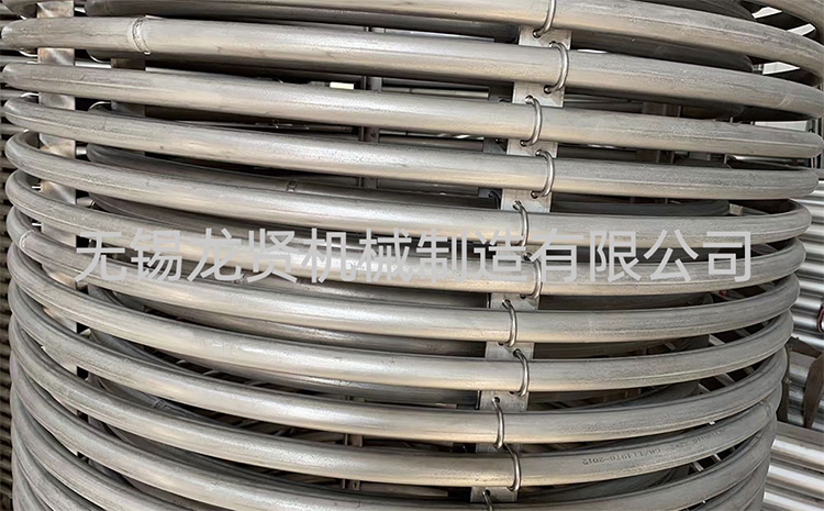 焊接不銹鋼盤管時，如何避免出現(xiàn)氣孔和裂紋？