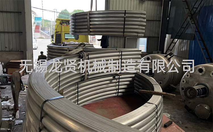 封頭上半管碰見(jiàn)接管怎么繞？